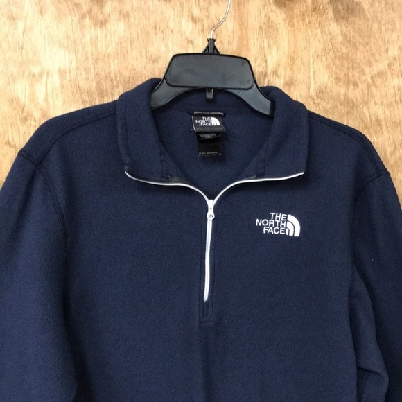 The North Face Fleece Pullover - Picture 2 of 8